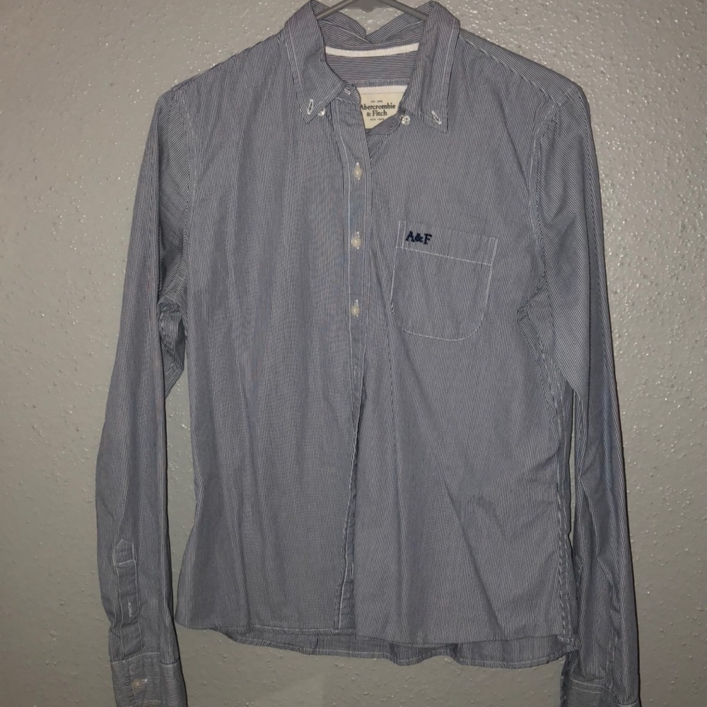 A&F White navy blue stripes button down